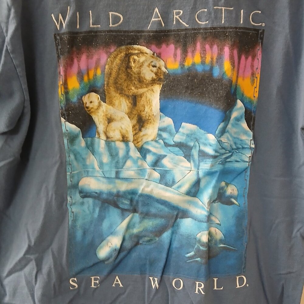 Vintage 1990's Graphic Short Sleeve Sea World Wild Artic Tee GUC